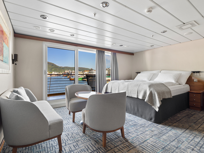 Expedition Suite | Suite on middle deck with balcony